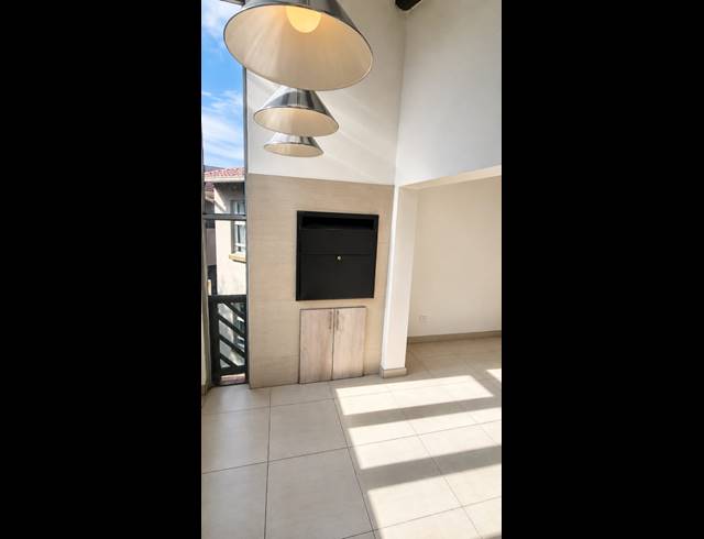 2 BEDROOM TOWNHOUSE FOR SALE IN VAALPARK